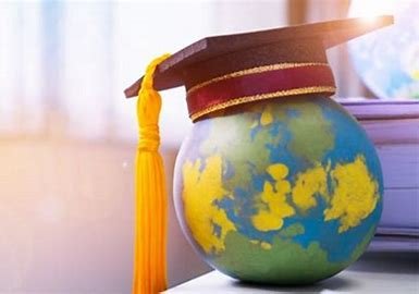 Convido todos os estudantes a se candidatarem aos programas de mobilidade